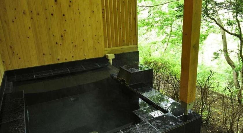 Atami Mori No Onsen Hotel Exteriör bild